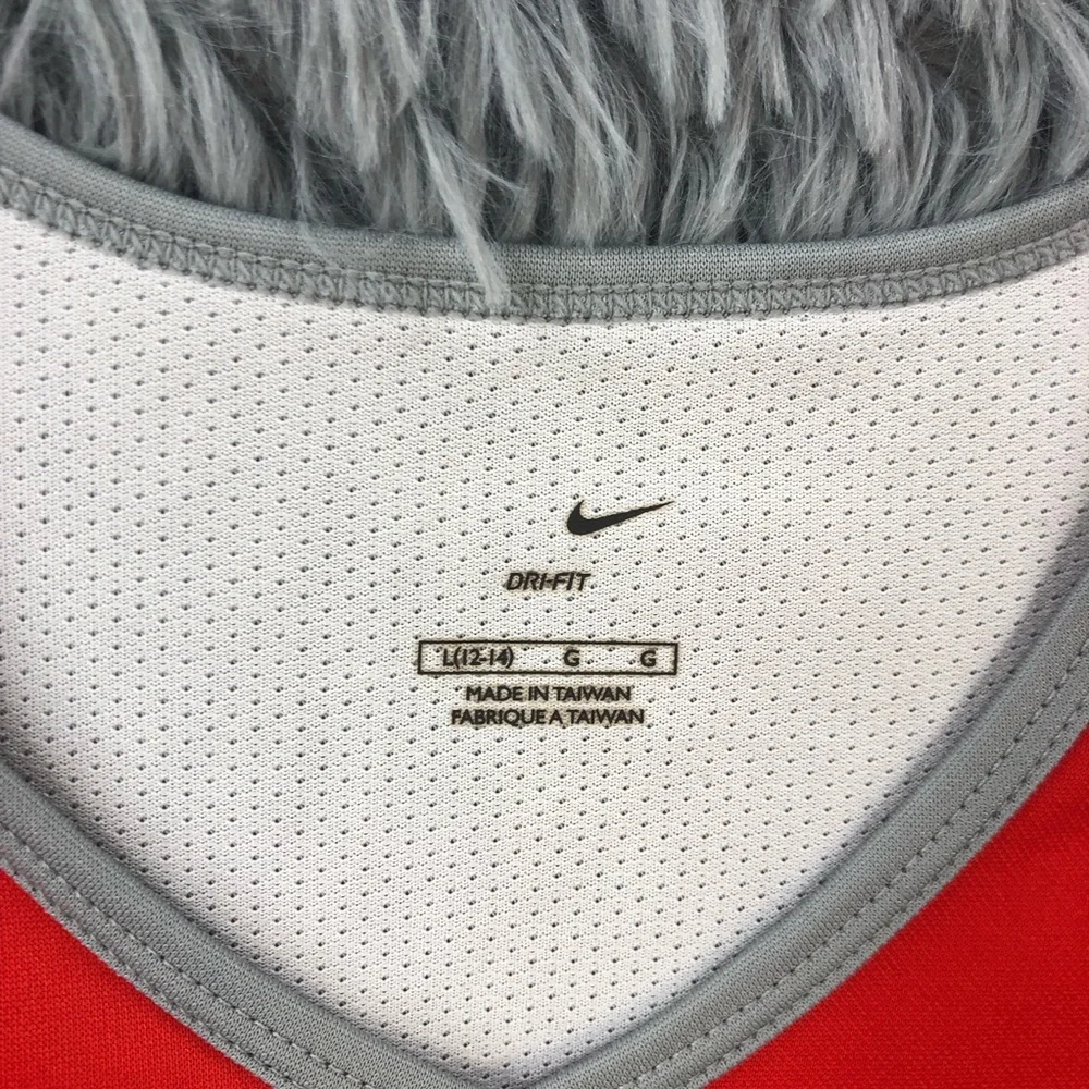 Nike boys large